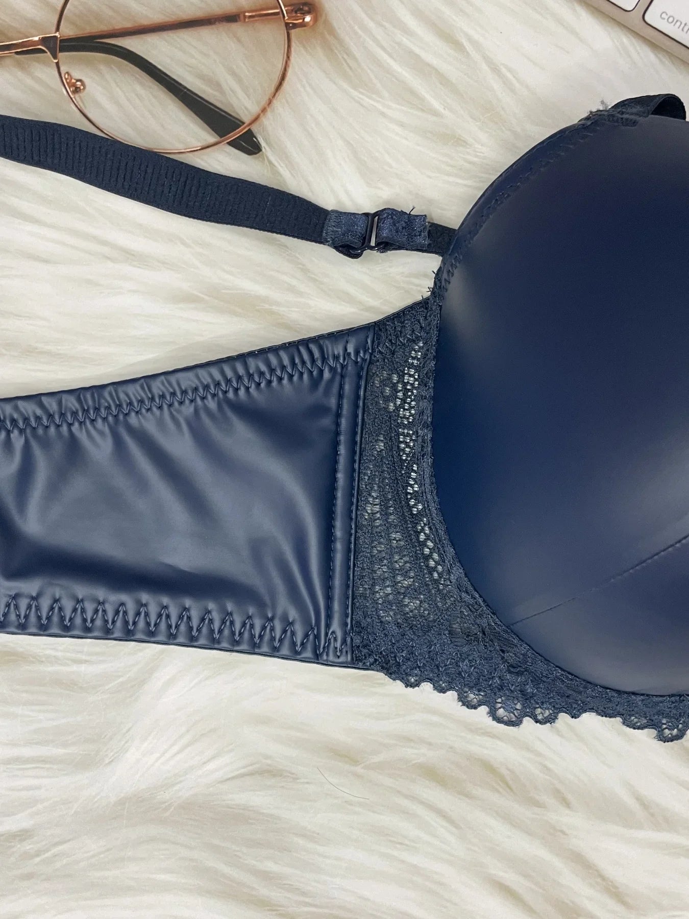 Pu leather fabric women's underwear with underwire pull-up thin mold cup sexy bra
