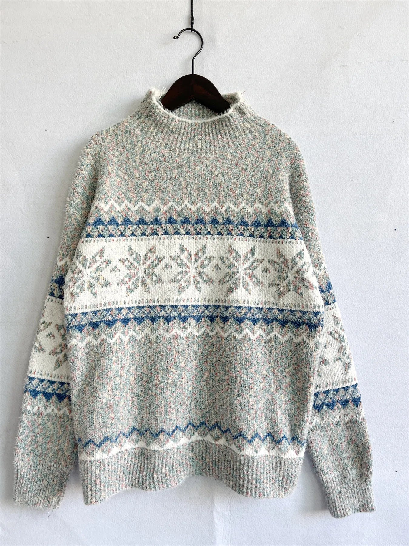 Winter Clothes Women 2023 New Year Sweater Snowflake Vintage Loose Jumper Red Long Sleeve Knitted Pullover Holiday Tops