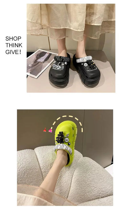 Fashion Charms Clogs New Arrival Thick Sole Outdoor Women Slippers High Quality Summer Beach Sandals For Girls
