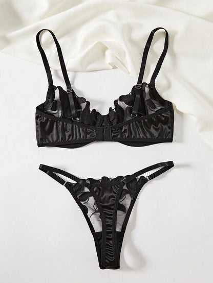 Transparent Floral Two Pieces Exquisite Lace Lingerie Set Ultrathin Bra Briefs Set Solid Exotic Lingerie For Ladies 2024