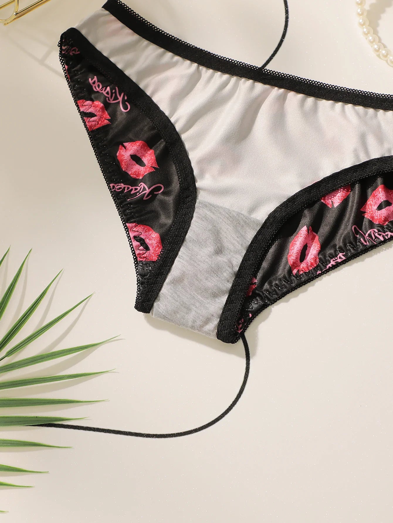 High Quality Printed Patchwork Lace Sexy Lingerie Set For Women's Push Up Bras With Steel Ring Underwear A2174