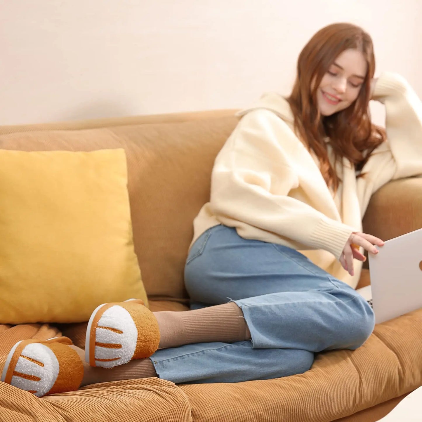 Shevalues Indoor Warm Plush Slippers For Women Men Cute Cat Paw Design House Fur Slippers Mute Flats Slides Indoor Fluffy Shoes